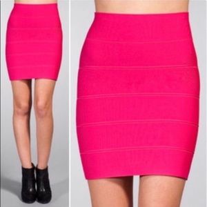 LAST CHANCE BCBGMAXAZRIA bandage mini skirt